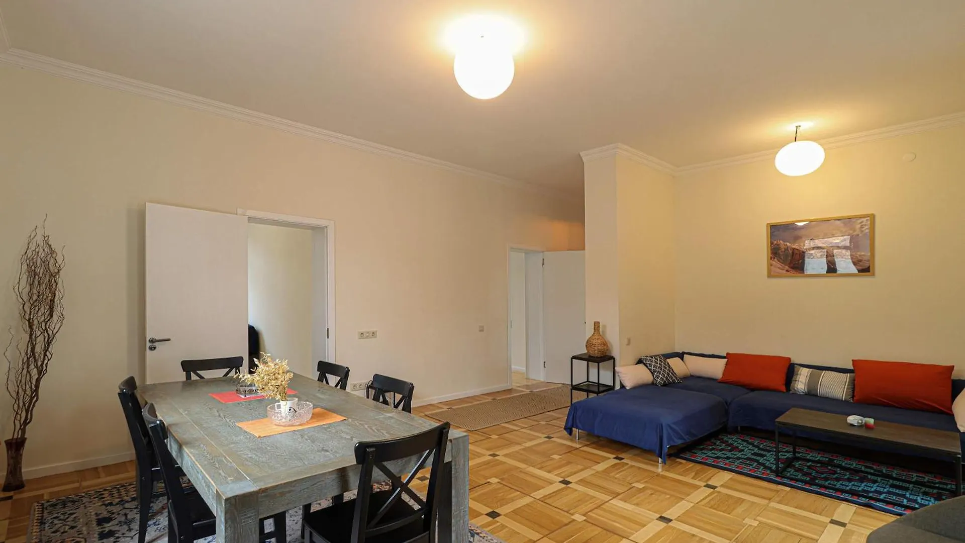 3Br Central And Spacious Apt Vera - By Wehost Tbilisi Lägenhet
