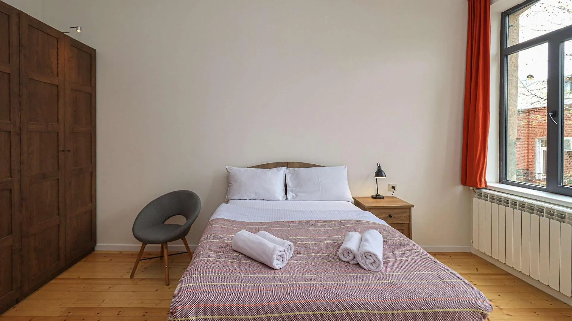 3Br Central And Spacious Apt Vera - By Wehost Tbilisi