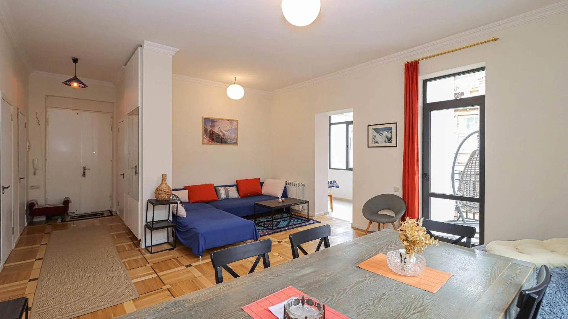 3Br Central And Spacious Apt Vera - By Wehost Tbilisi